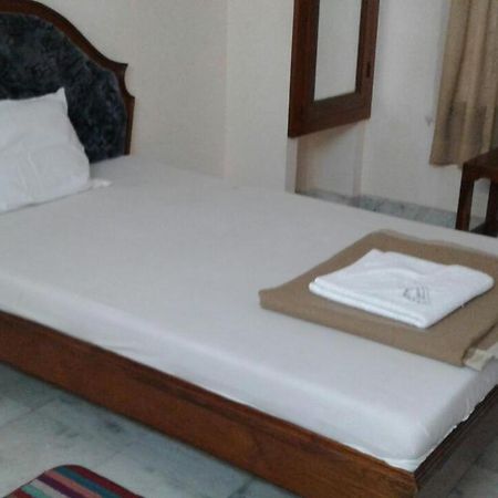Hotel Geethanjali Residency Bhadrachalam Buitenkant foto