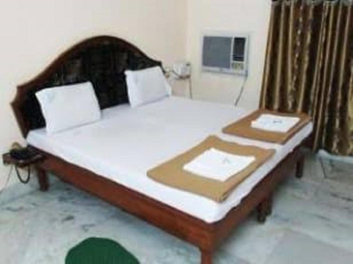 Hotel Geethanjali Residency Bhadrachalam Buitenkant foto